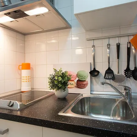 House Mouraria - 2 Min. City Center Апартаменты *